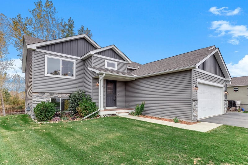 2568 Cold Lake Trl W, Mayer, MN 55360
