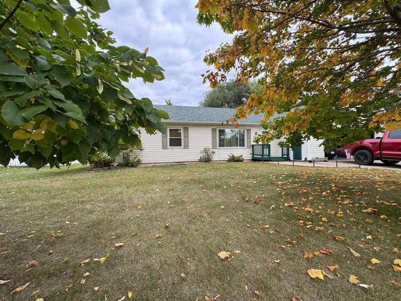 1158 Valley View Rd, Lake City, MN 55041