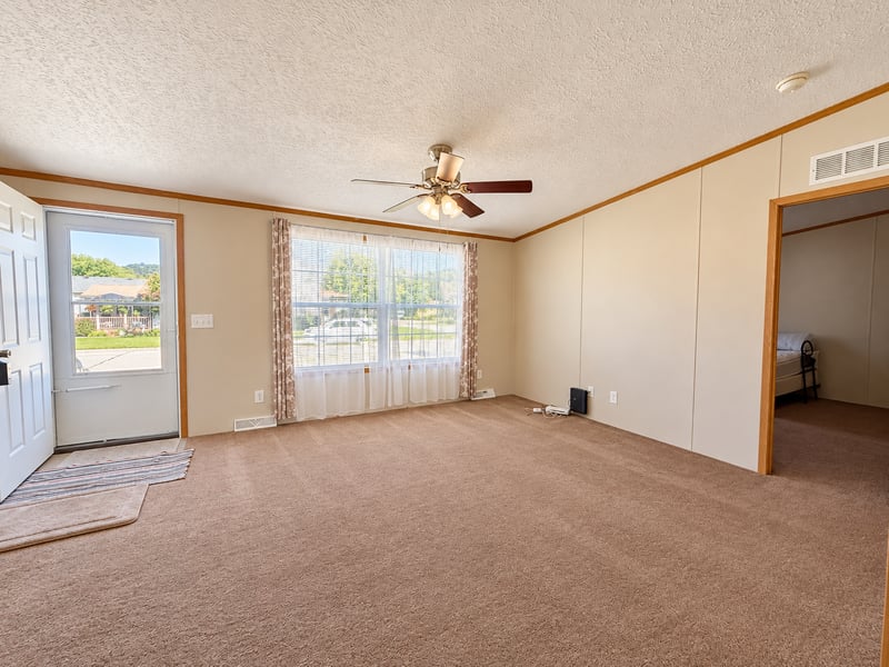 517 N High St, Rushford, MN 55971
