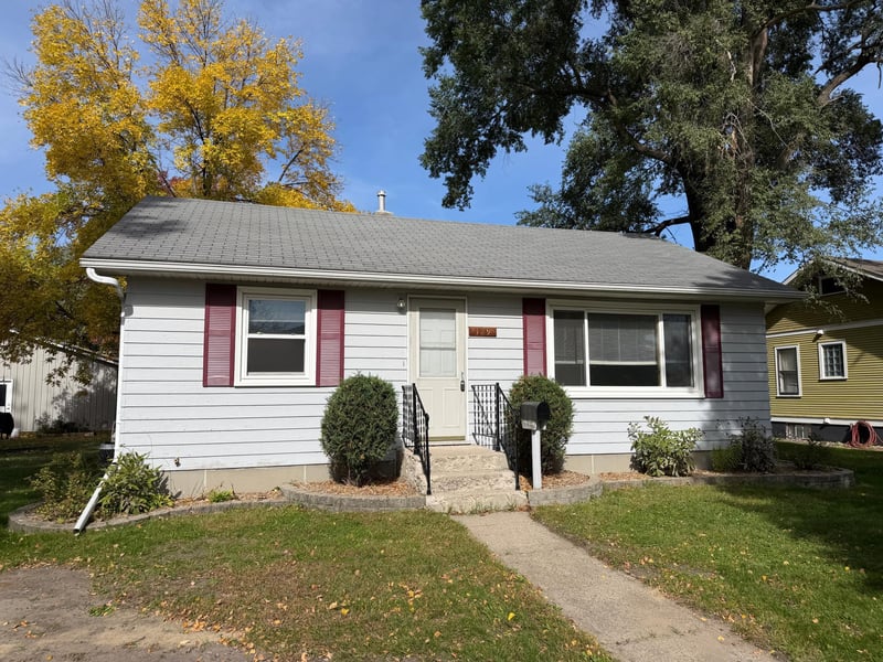 129 E Ronning Ave, Appleton, MN 56208