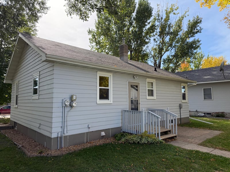 129 E Ronning Ave, Appleton, MN 56208