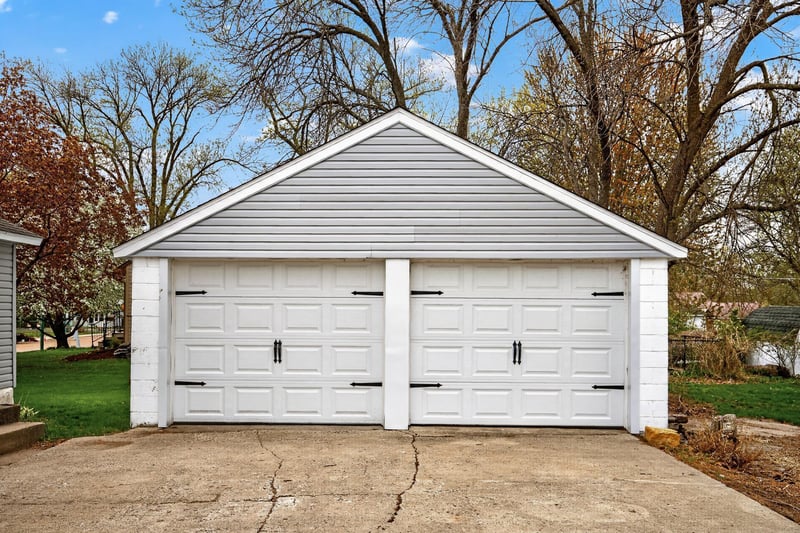 24 Main St E, Norwood Young America, MN 55397