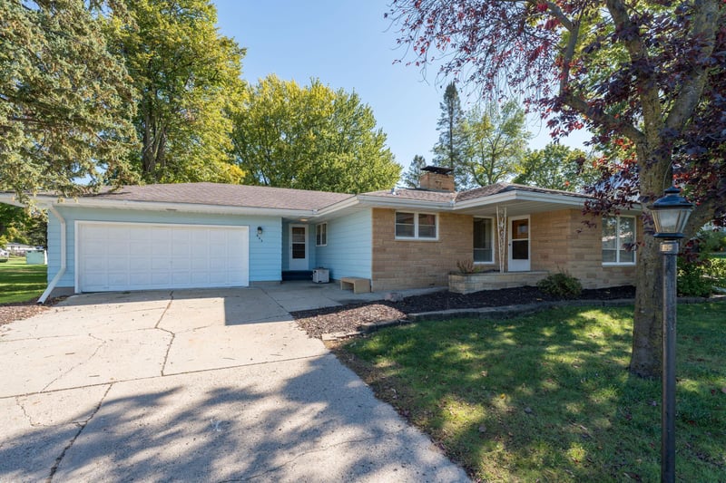 605 N Market St, Janesville, MN 56048