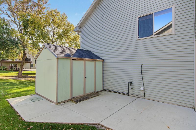 940 Firethorne Trl, Jordan, MN 55352
