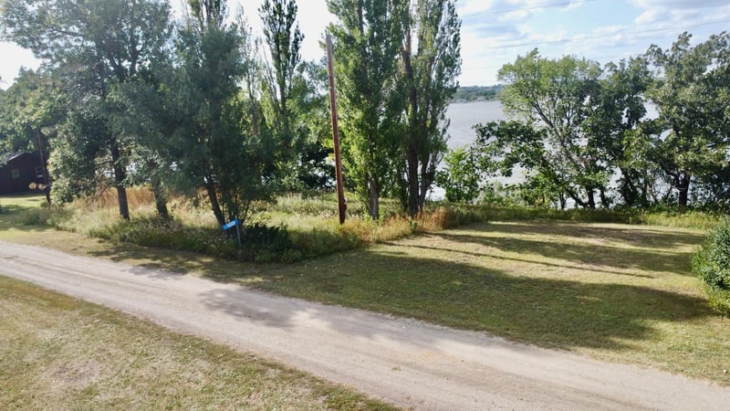 5655 Lakefront Dr, Browns Valley, MN 56219