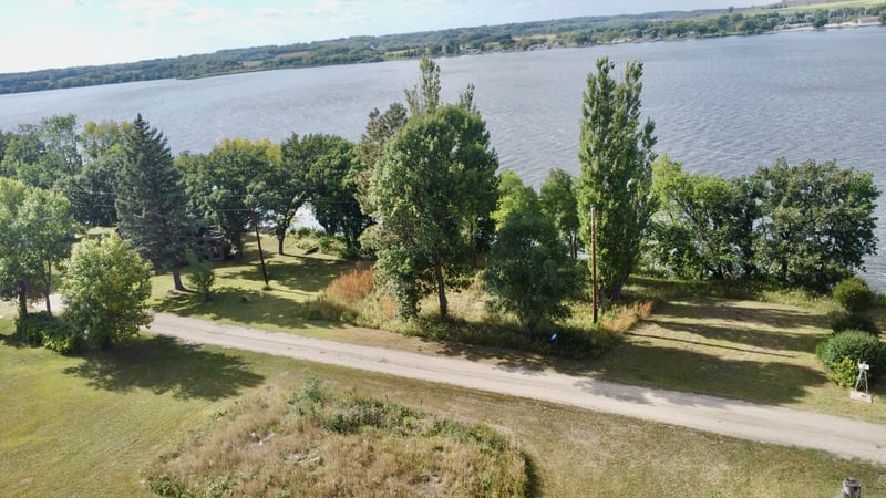 5655 Lakefront Dr, Browns Valley, MN 56219