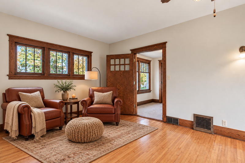214 Broadway St, Hanska, MN 56041