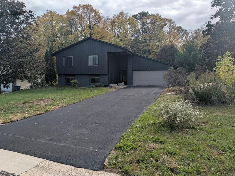 1809 W 138th St, Burnsville, MN 55337