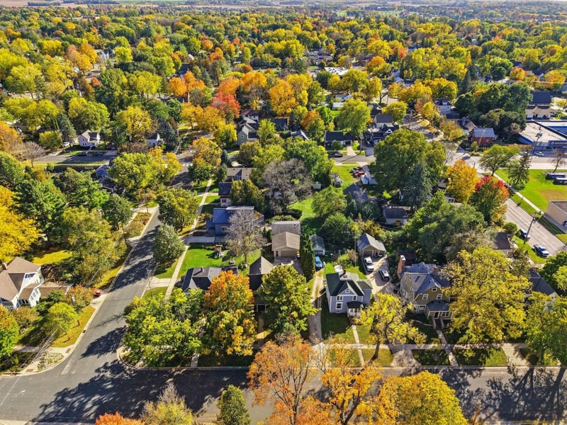 212 6th St E, Northfield, MN 55057