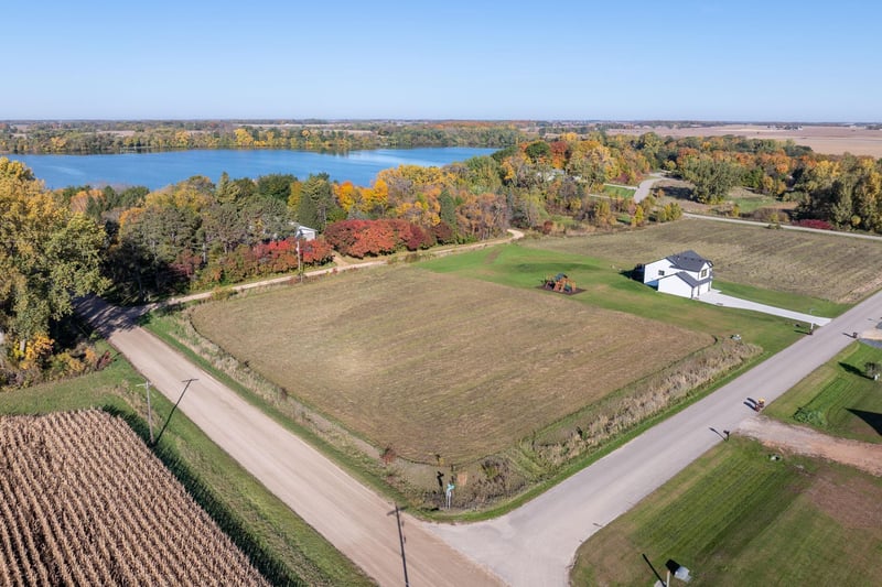 xxx Greenleaf Dr, Montgomery, MN 56069