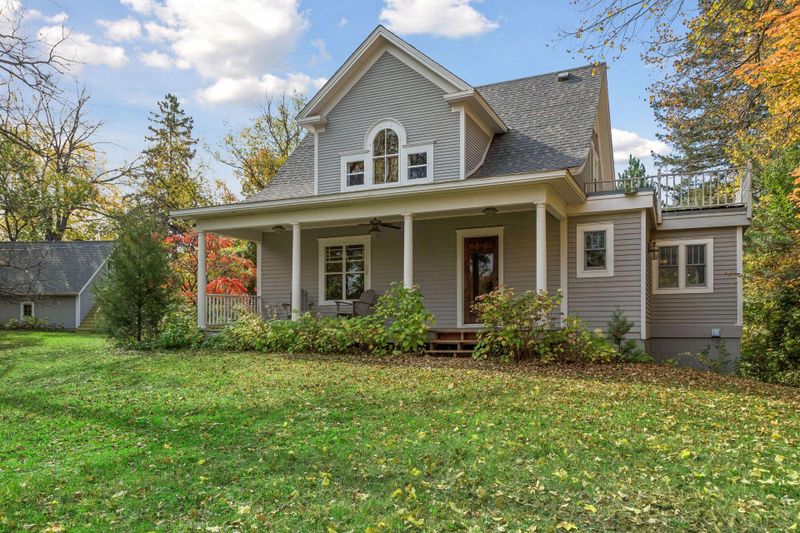 6020 Mill St, Shorewood, MN 55331
