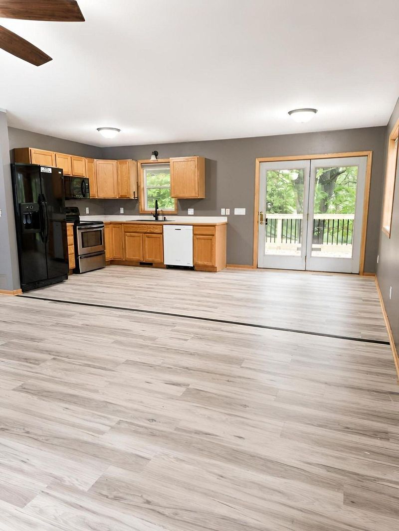 919 Lincoln Ave, Amery, WI 54001