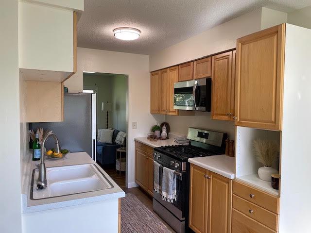 2029 NW 103rd Ave NW, Coon Rapids, MN 55433