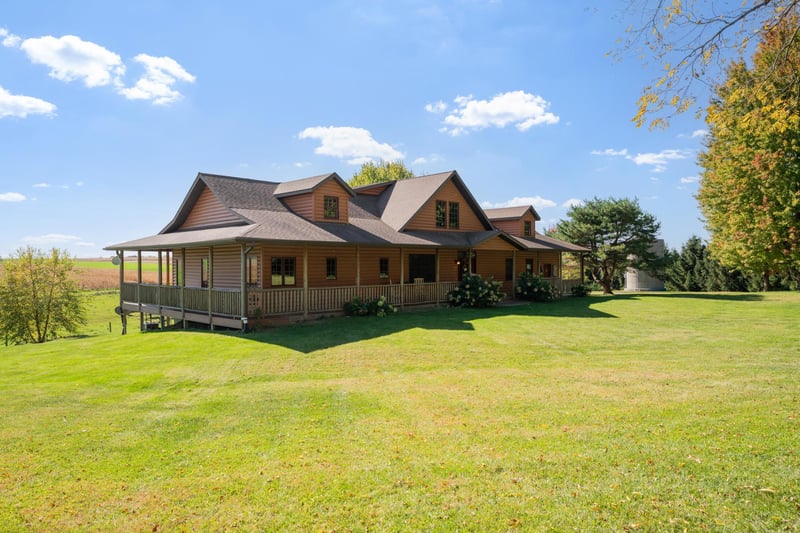 14985 County Road 31, Altura, MN 55910
