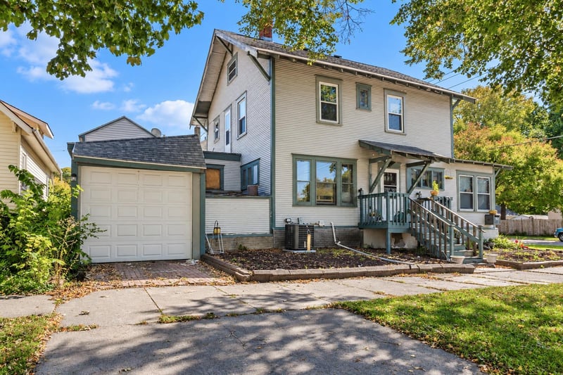 703 N Broad St, Mankato, MN 56001