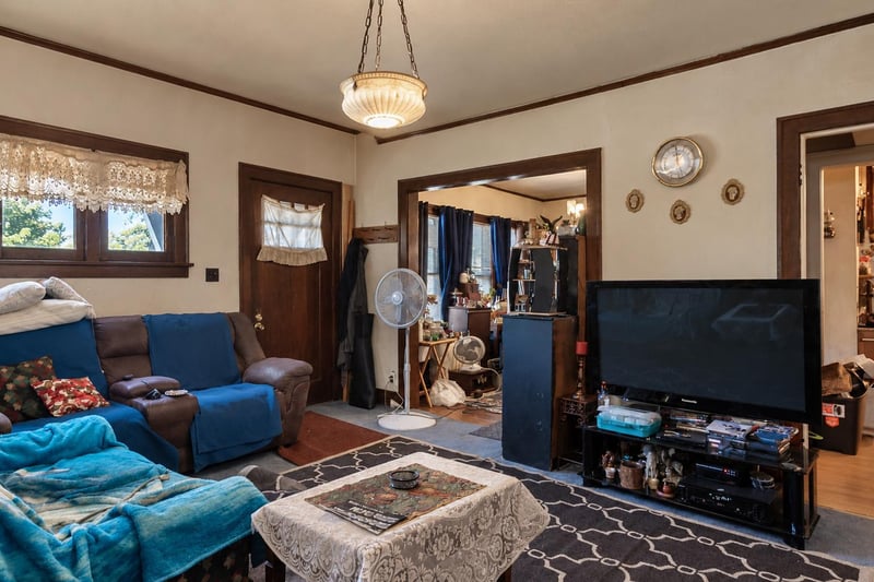 703 N Broad St, Mankato, MN 56001
