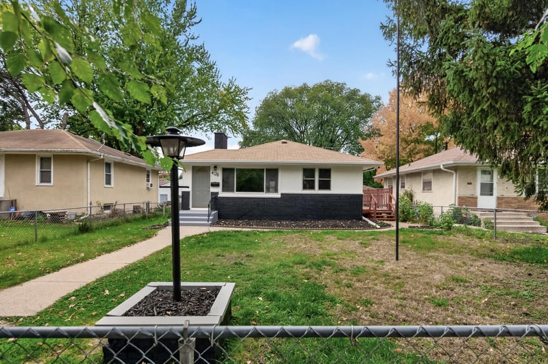 4136 14th Ave S, Minneapolis, MN 55407