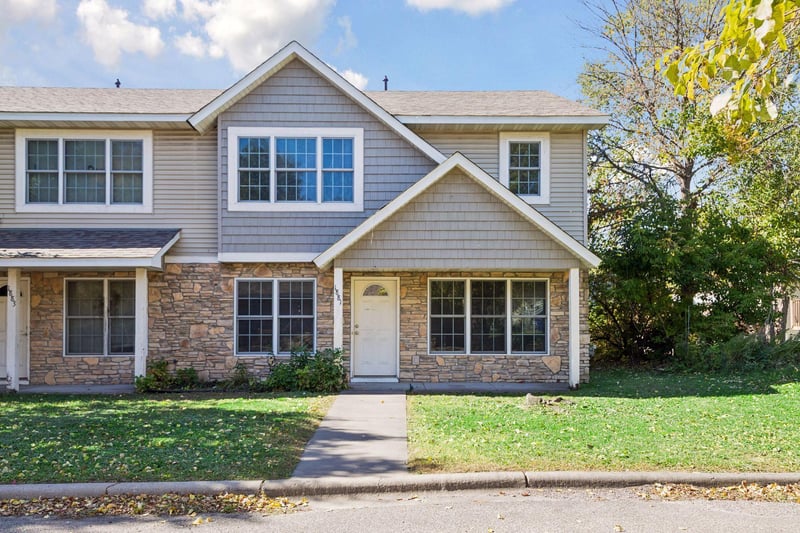 1881 Garden Way, Saint Paul, MN 55119