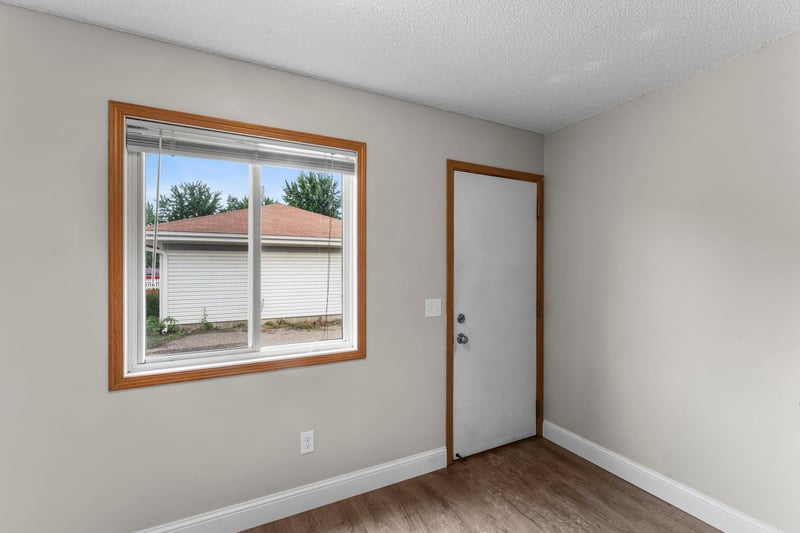 14840 Dallara Ave W, Rosemount, MN 55068