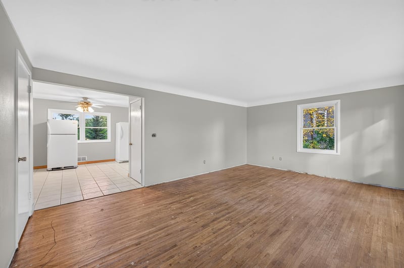 2695 Maryland Ave E, Maplewood, MN 55119