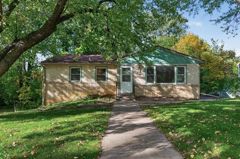 2695 Maryland Ave E, Maplewood, MN 55119