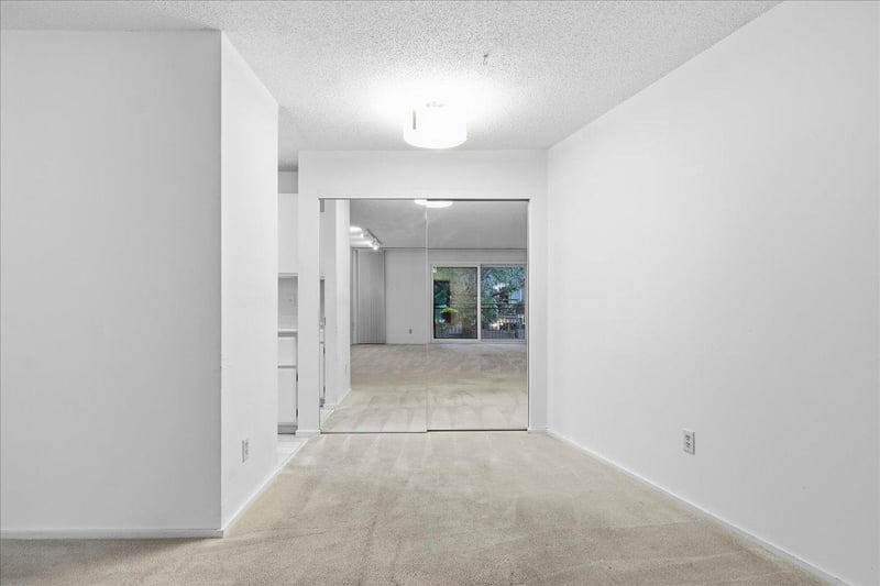 210 W Grant St #218, Minneapolis, MN 55403