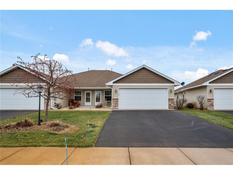 5197 383rd St, North Branch, MN 55056