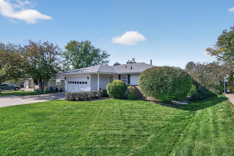 3412 Silver Lake Rd NE, Saint Anthony, MN 55418