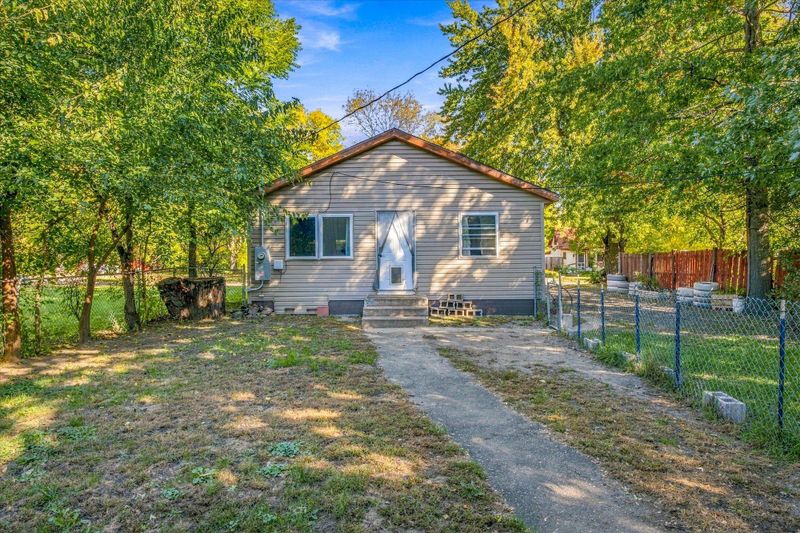 109 Norelius St, Isanti, MN 55040