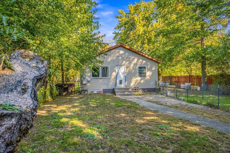 109 Norelius St, Isanti, MN 55040