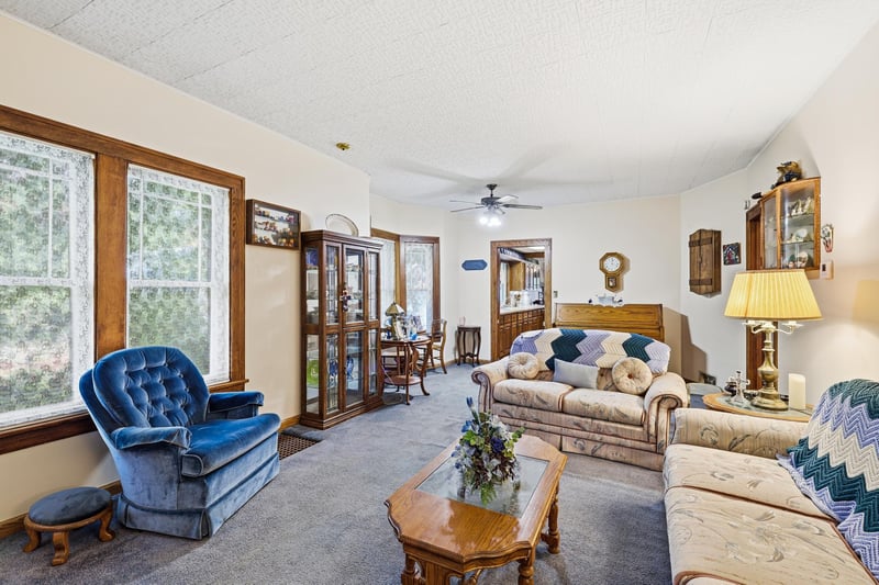 533 E Maple St, River Falls, WI 54022