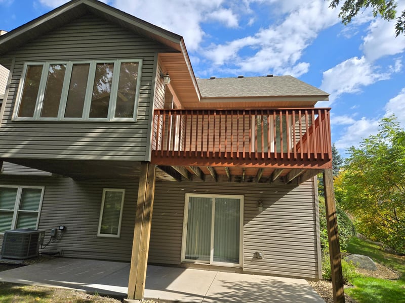 9141 Medley Cir, Golden Valley, MN 55427