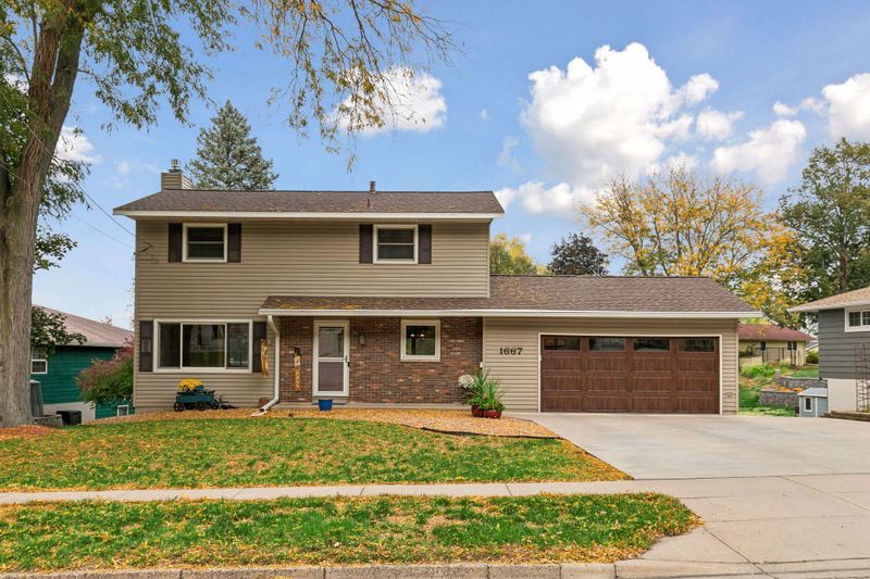 1667 Spruce Dr, Red Wing, MN 55066