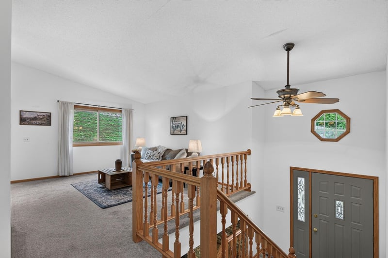 4303 Clemson Cir #B, Eagan, MN 55122