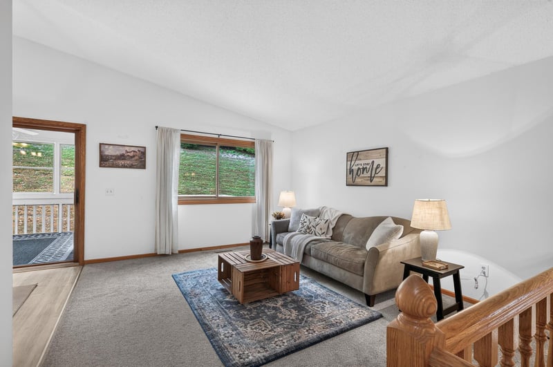 4303 Clemson Cir #B, Eagan, MN 55122
