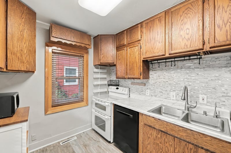 108 17th Ave N, Hopkins, MN 55343