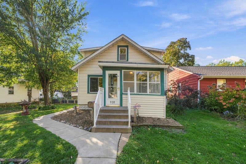 108 17th Ave N, Hopkins, MN 55343