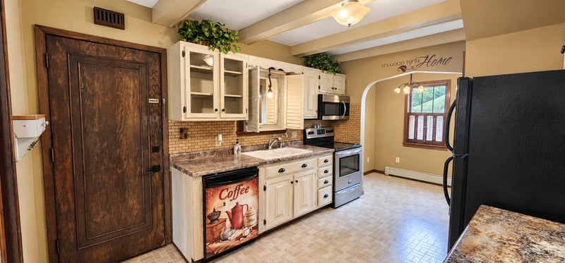 430 Highland Rd, Willmar, MN 56201