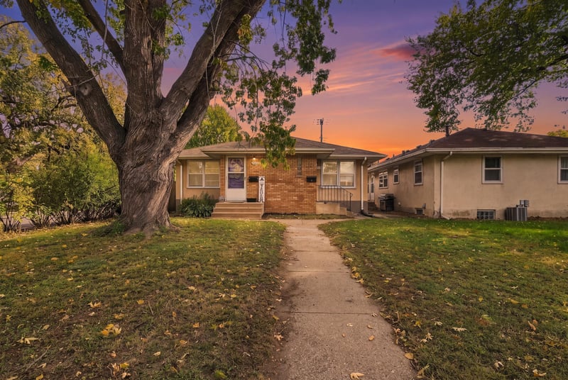 5453 28th Ave S, Minneapolis, MN 55417