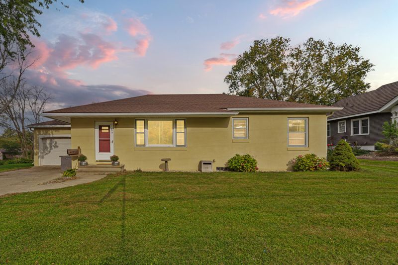 840 Mineral Springs Rd NE, Owatonna, MN 55060