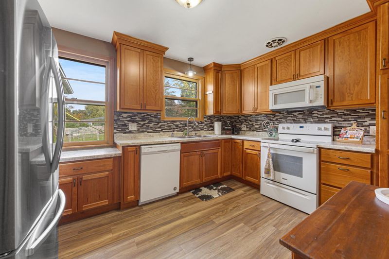 840 Mineral Springs Rd NE, Owatonna, MN 55060