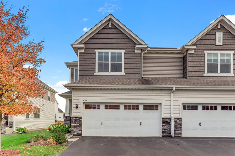 4366 Corn Silk Ln, Woodbury, MN 55129