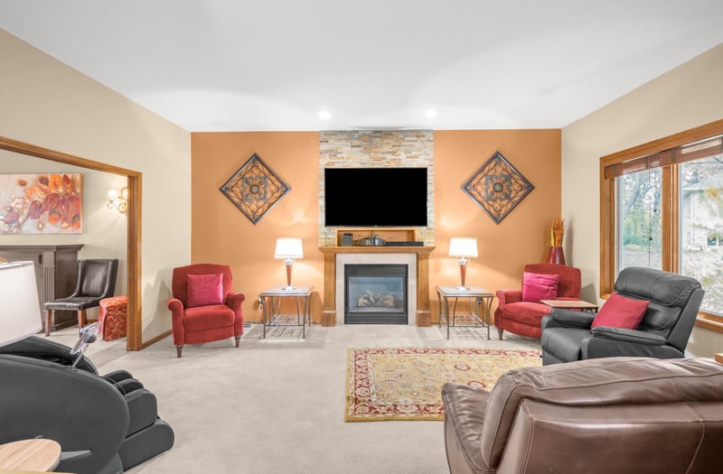 10512 Hidden Oaks Ln N, Champlin, MN 55369