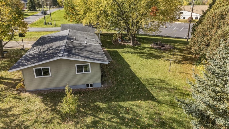 805 Golf Ave SW, Pine City, MN 55063