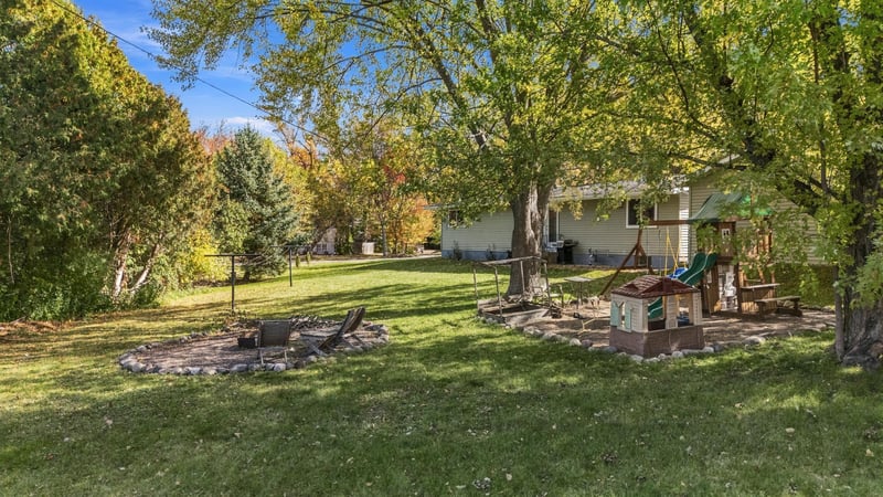 805 Golf Ave SW, Pine City, MN 55063