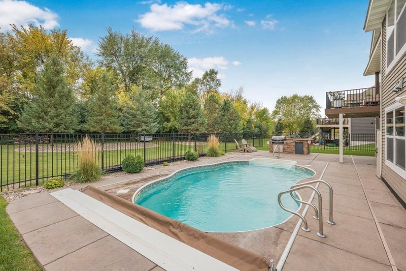 1541 Belmont Ave NW, Prior Lake, MN 55379
