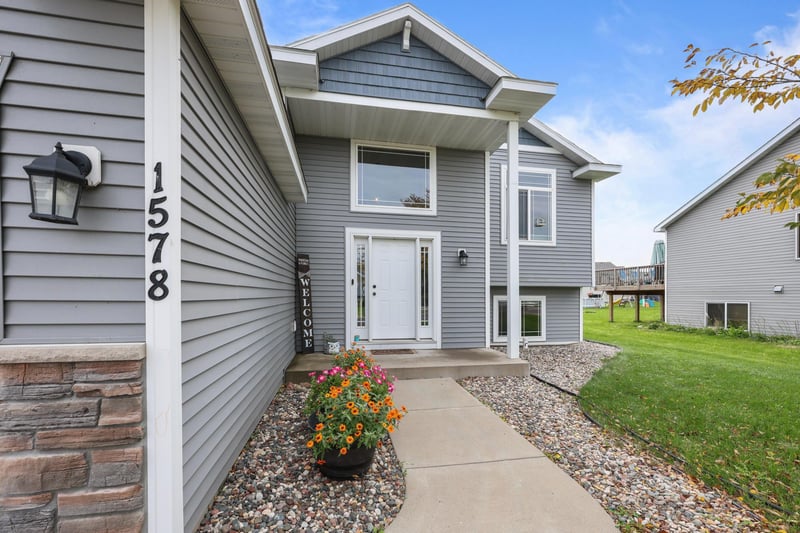 1578 18th St NE, Sauk Rapids, MN 56379