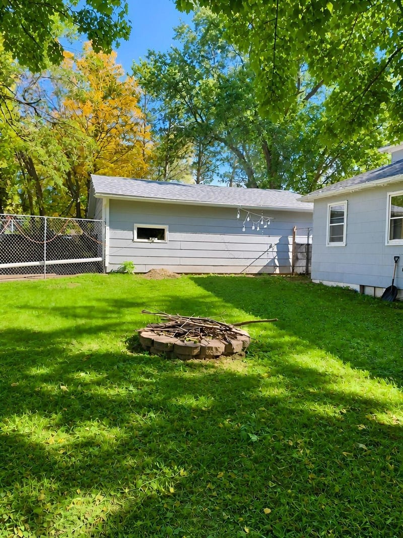 213 Pearl St, Balsam Lake, WI 54810