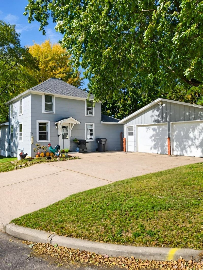 213 Pearl St, Balsam Lake, WI 54810