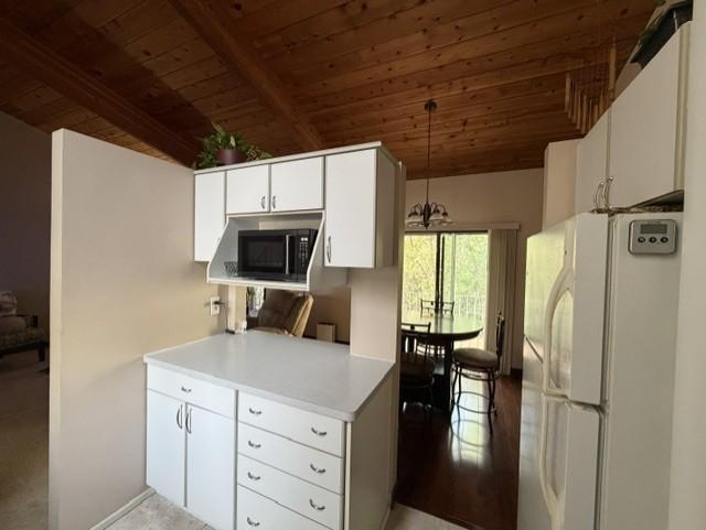 13799 Heywood Ct, Apple Valley, MN 55124